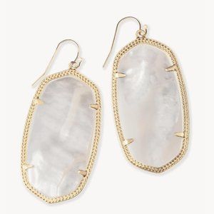 Kendra Scott Daniel Earrings in Ivory Mother-of-Pearl